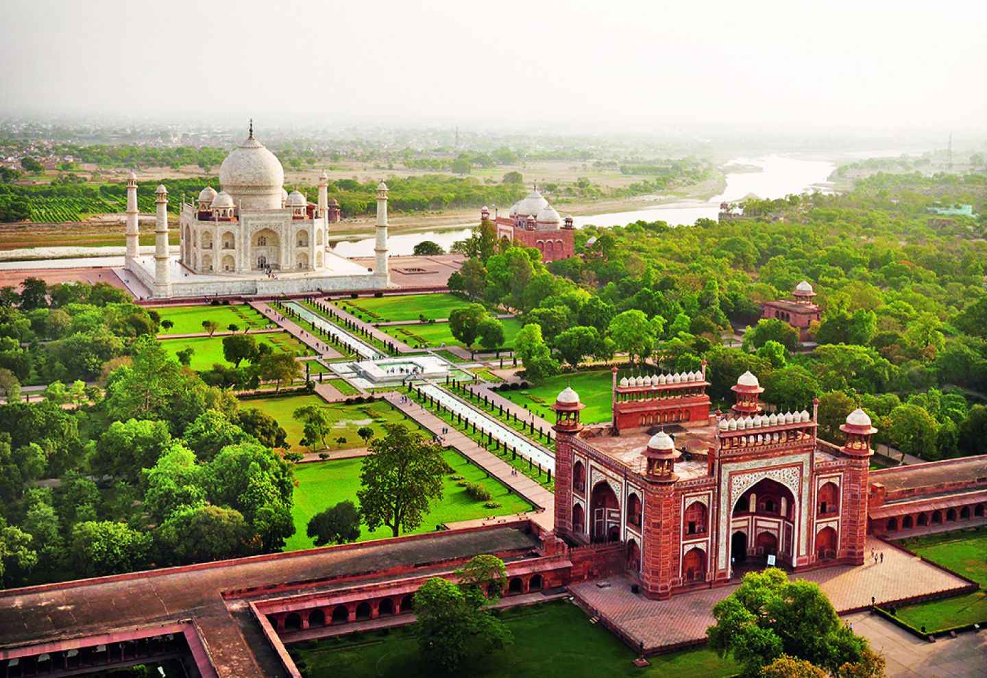 Ministry-of-Tourism-Govt-of-India-595161_Taj-Mahal-Uttar-Pradesh-Aerial_821631bb23140209ea99c8f810f75634_11zon